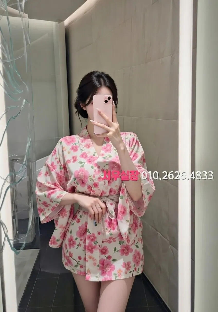 왕십리 다국적노래방 프리미엄 라인업 32번 프로필